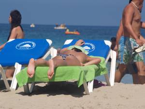 Candid-plaz-beach-voyeur-spying-girls-topless-d7cdorv7lh.jpg