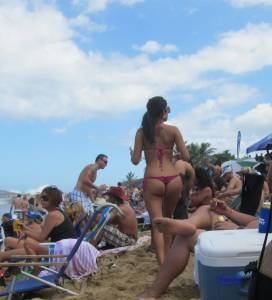 Candid Bikini Beach x162-p7cdojq2n2.jpg