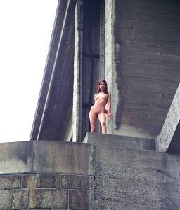 Nude In Public  Public Nudity Flashing Outdoor)-v7cewvn04c.jpg