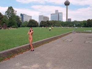 Nude In Public  Public Nudity Flashing Outdoor)-a7cexdgtxe.jpg