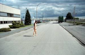 Nude In Public  Public Nudity Flashing Outdoor)-h7cexu3451.jpg