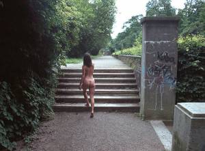 Nude In Public  Public Nudity Flashing Outdoor) PART 2-h7cfasiut0.jpg