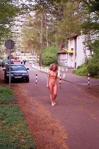 Nude In Public  Public Nudity Flashing Outdoor)-y7cfa30vcf.jpg