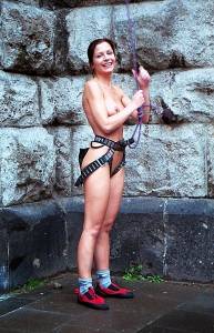 Nude In Public  Public Nudity Flashing Outdoor)-r7cex1wmpw.jpg