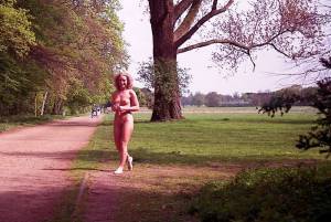 Nude In Public  Public Nudity Flashing Outdoor)-h7cfa4lip1.jpg