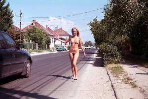Nude In Public  Public Nudity Flashing Outdoor)-y7cfa8px03.jpg