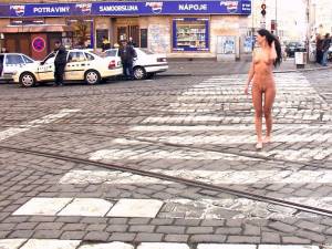 Nude In Public  Public Nudity Flashing Outdoor)-y7cexlr63z.jpg