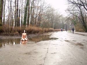Nude In Public  Public Nudity Flashing Outdoor)-i7cexaxiub.jpg