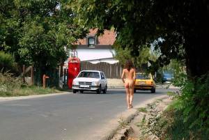 Nude In Public  Public Nudity Flashing Outdoor)-67cfaeqj41.jpg