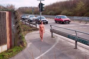 Nude In Public  Public Nudity Flashing Outdoor)-l7cex1ek4i.jpg