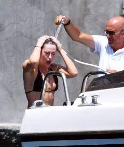 Kristen Stewart - Topless Bikini Candids in Italyj7cg2fgjnr.jpg