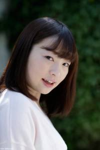 Asian Beauties - Yukiko S - Outdoors (x52)-y7cg08w1ys.jpg
