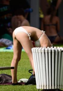 Voyeur Spying College Bikini Teens In Park-q7c0i80zuk.jpg
