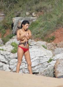 Voyeur Of Topless Girl On The Beach-y7c0j7xjxc.jpg