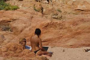 Sardinia italy brunette teen on beach voyeur spy x259-37c468qjgm.jpg
