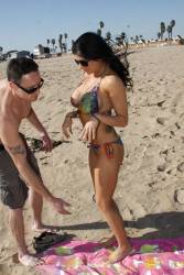 Romi Rain Meets Up With Former Lover At The Beach - 400x-v7ckuijoik.jpg
