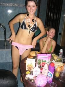 Amateur-girls-having-great-fun-Private-photos-of-cute-naked-girls-811-17c88jjiai.jpg