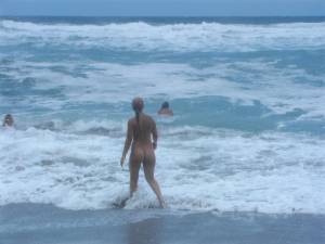 Wife Naked On Vacation-37c88e3uz4.jpg