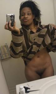 Amateur Black girl with Big tits self shots x60-57c8jfl4xf.jpg