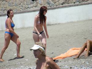 Spying New Sexy Teens On The Beach-a7clm5qyb2.jpg
