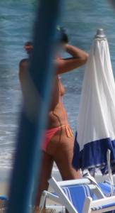 Italian-girls-on-the-beach-mix-v7cn51m6ev.jpg