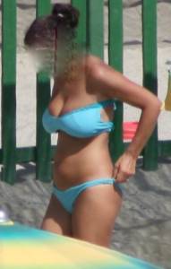 Italian girls on the beach mix-n7cn514iv2.jpg