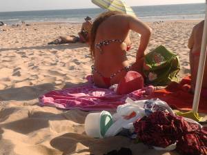 Woman-on-the-Beach-2013-Repost-67ctr1cz5p.jpg