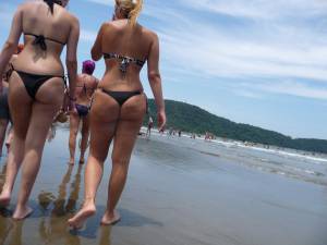 Juicy Ass Brazilian Blonde Strolls on the Beach in Thong-f7cuvn1tvd.jpg