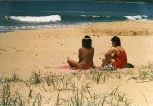 Vintage Spying women on the beach-77cuw143mr.jpg