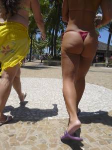 Hypnotic-Bubble-Butt-Latin-Girl-on-the-Streets-in-Micro-Thong-w_-her-Mom-67cuwcnoxh.jpg