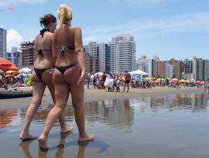 Juicy-Ass-Brazilian-Blonde-Strolls-on-the-Beach-in-Thong-z7cuvn4zlh.jpg