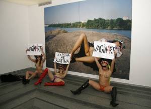 Femen x124-y7dc606wsd.jpg
