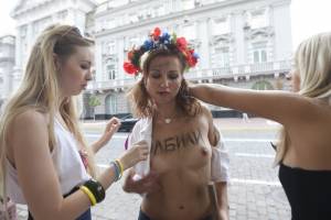 Femen x124-d7dc60wfb1.jpg