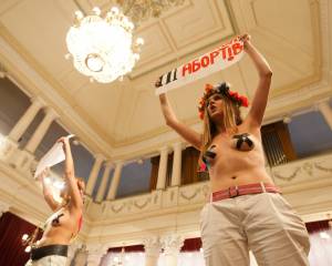 Femen x124-i7dc6196k5.jpg