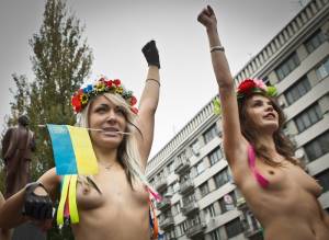 Femen-x124-q7dc60i7qm.jpg