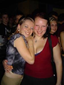 Drunk-College-girls-exposed-On-Party-%2832-Pics%29-j7de66o2qx.jpg