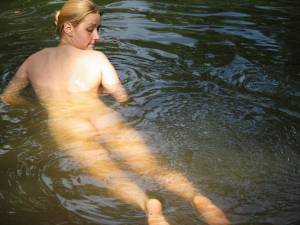 Redhead swimming nude x56-o7de7b173o.jpg