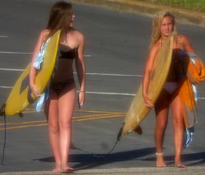 Candid-Street-Photos-Bikini-Cutie-32-Jailbait-surfer-girls-r7di416kpf.jpg