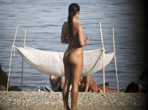 Sexy Ukranian Girl Naked On The Beach-e7d2ep6glp.jpg