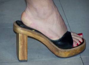 Alejandra-Sexy-Feet-Honey-57d2dxbe7r.jpg