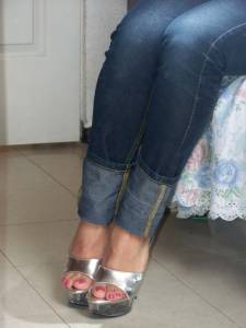 Alejandra-Sexy-Feet-Honey-07d2ebxq0g.jpg