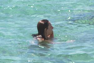 Greek milf caught topless in Engali beach, Naxos-37d3u9n5j4.jpg