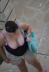 Chubby MILF big tits on the streetu7d3uevkzc.jpg