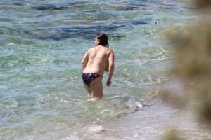 Greek-milf-caught-topless-in-Engali-beach%2C-Naxos-a7d3ujhaoz.jpg