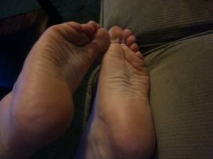 Husband-Gets-Regular-Footjobs-And-Gets-Used-w7d5w43ccd.jpg