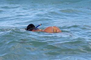Claudia Romani â€“ Bikini Photoshoot Candids in Miami-57d728xo53.jpg