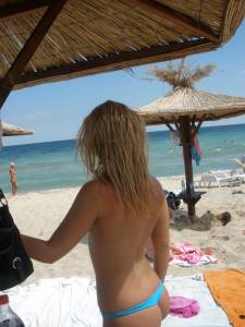 Hot Blonde Hot Vacation (69 Pics)-77d9p3od04.jpg