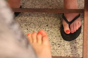 My-Sisters-Feet-Candids-And-Drunk-Birthday-Party-a7d9unho3n.jpg