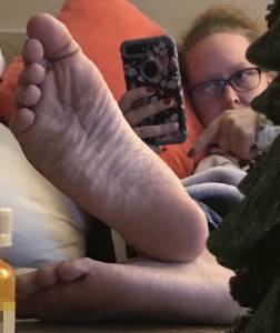 Sexy-candid-feet-Jennie-%5Bx53%5D-g7dln1doey.jpg