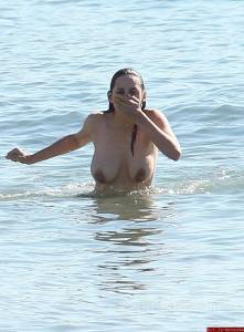 Marion-Cotillard-Nude%2C-Topless-Showing-her-Tits%2C-Nipples%2C-Pussy-%5Bx150%5D-57dm4uwm0s.jpg